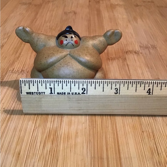 Vintage Two Japanese Sumo Wrestlers Figurines - Picture 5 of 7